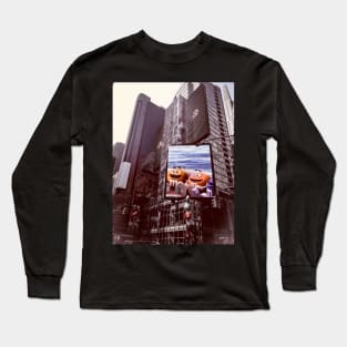 m&m's Times Square, Manhattan, New York City Long Sleeve T-Shirt